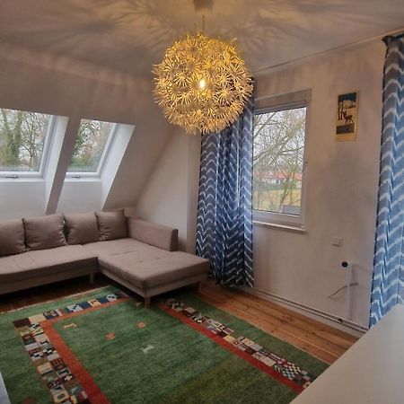 Apartment With Parking In Berlin 11 Eksteriør billede